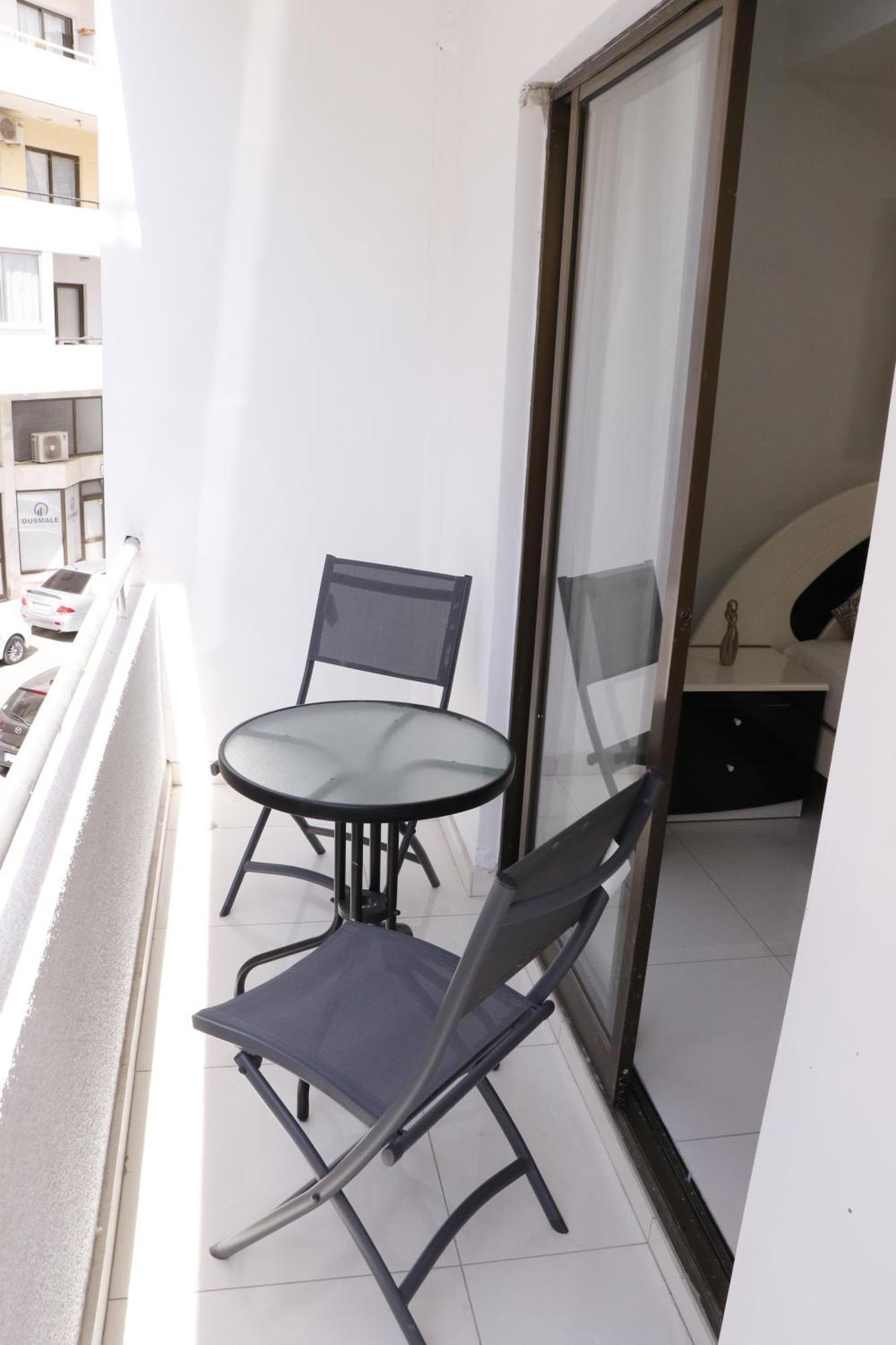 Spacious Apartment, Near Pinikoudes Apartment Larnaca