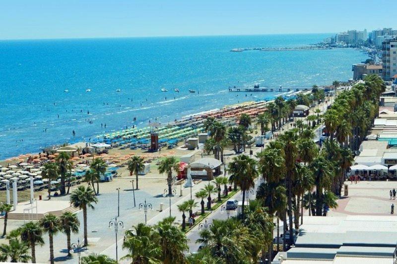 Spacious Apartment, Near Pinikoudes Apartment Larnaca